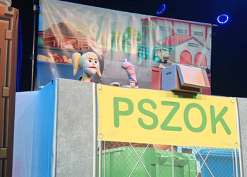 Petunia i Dżdżordż na scenie